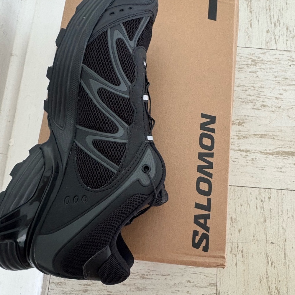 Salomon Jet Black Trail Runners size 8 women